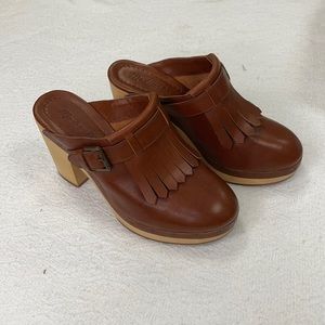 Size 7.5 Madewell Fringed Clogs
